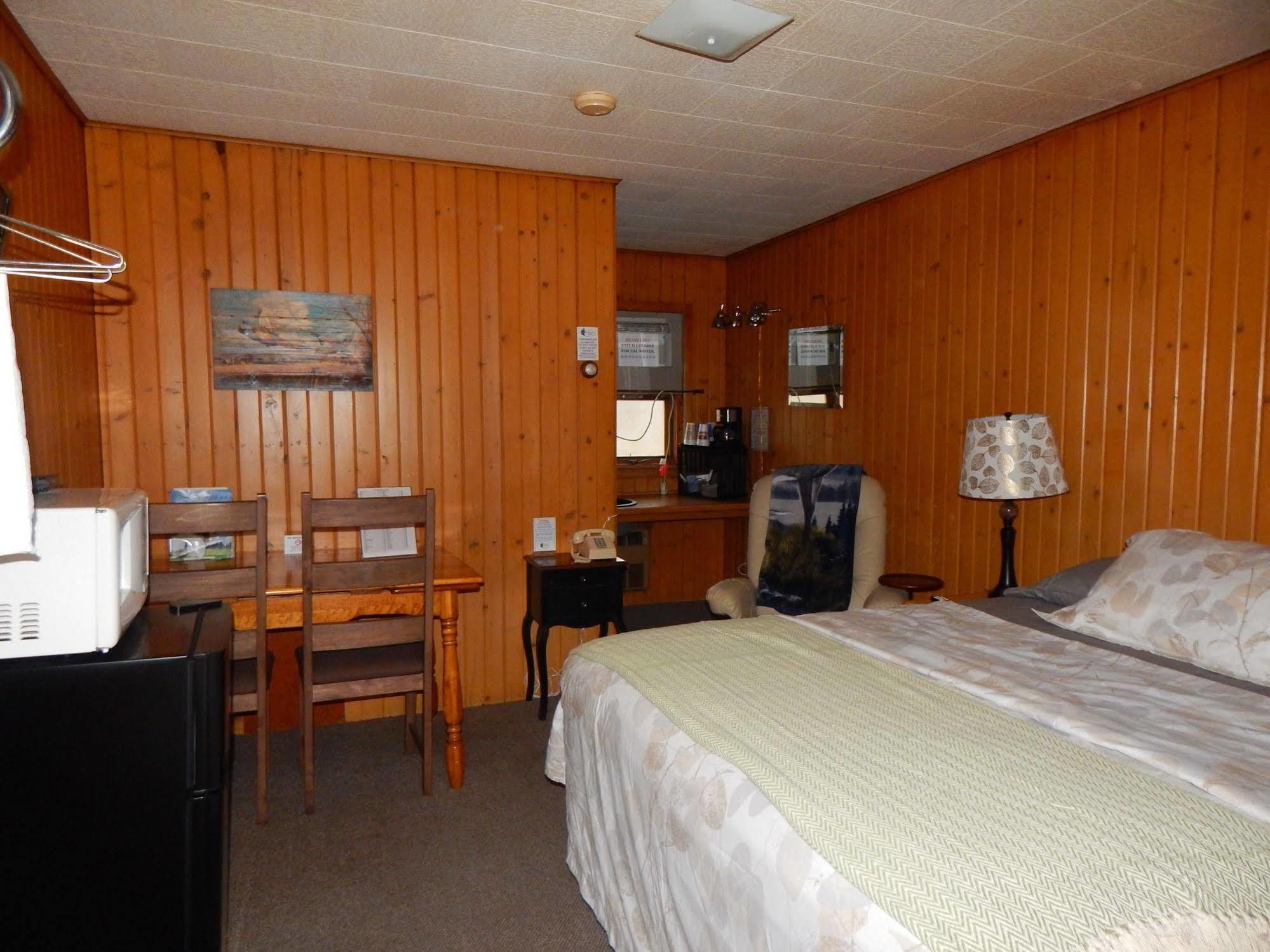 Brookside Motel Wadena 外观 照片